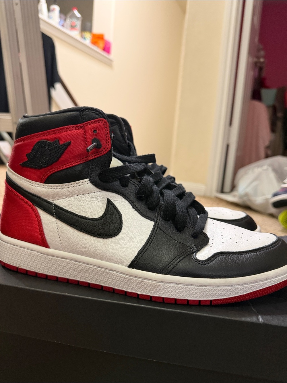 Nike Air Jordan 1 High OG - White/Black/Red